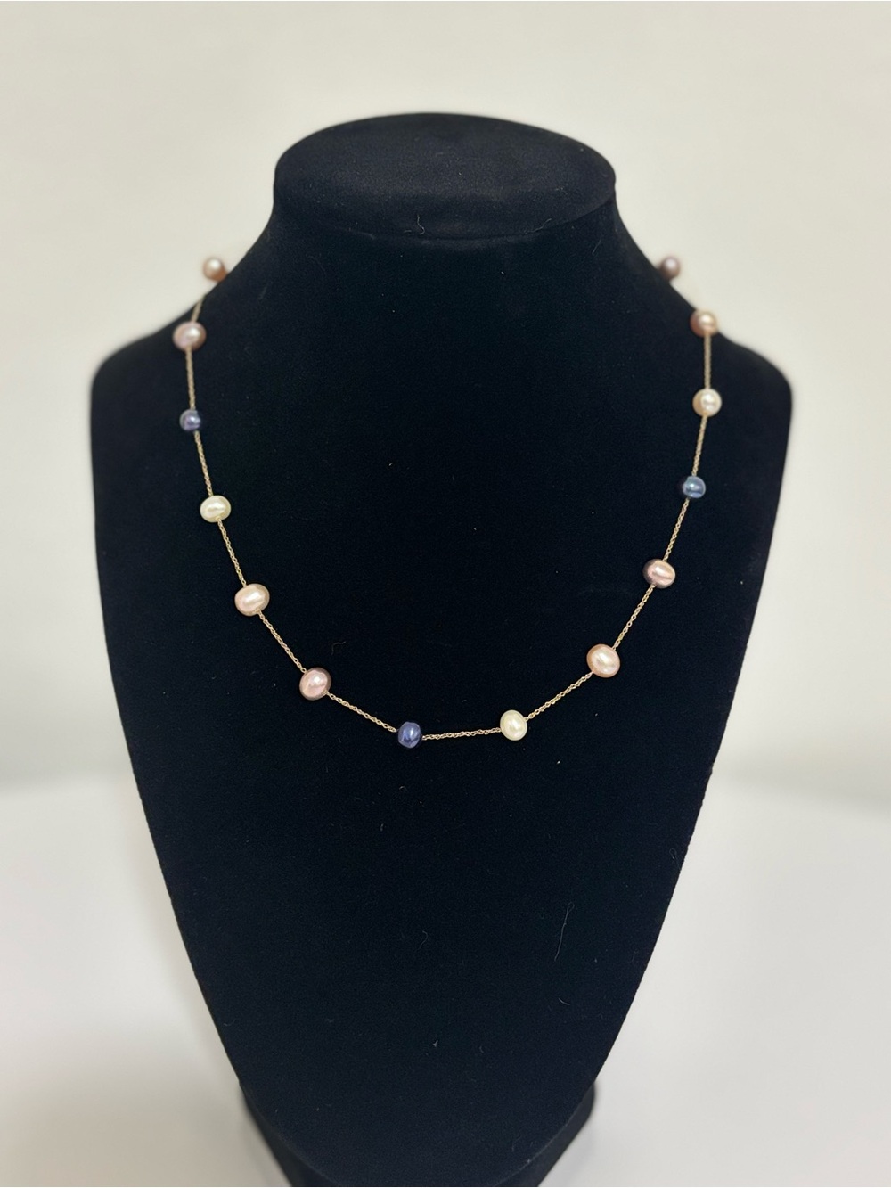 14k solid gold Elegant Multicolor Pearl freshwater Necklace